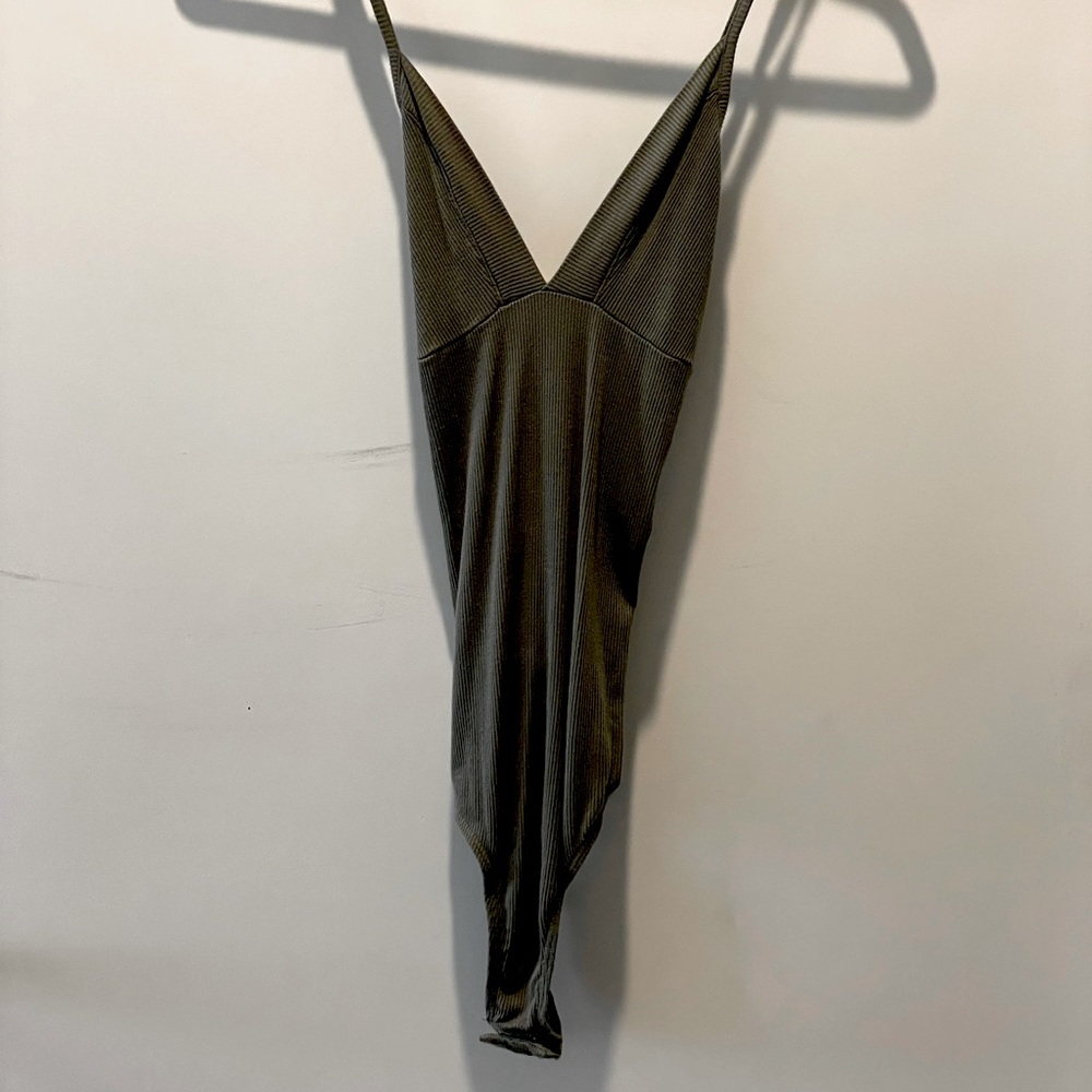 Dark green body from forever 21